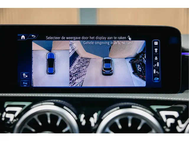 Mercedes-Benz A-Klasse AMG 45 S 4MATIC+ 2024 Benzine 37