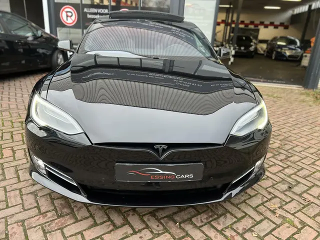 Tesla Model S 75D Auto pilot 2018 Elektrisch 10
