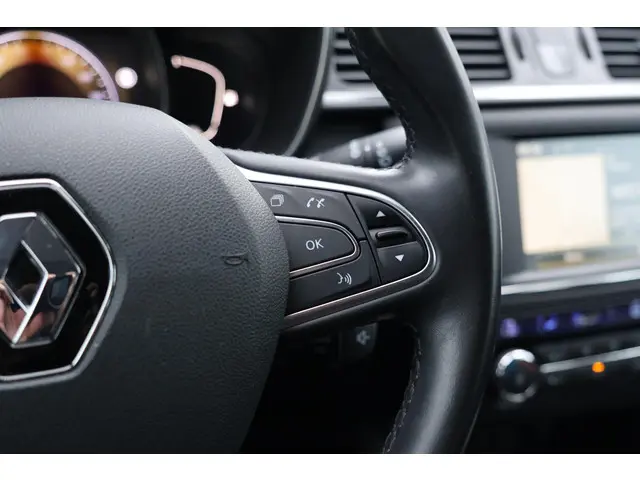 Renault Kadjar 1.2 TCe Bose 2017 Benzine 36