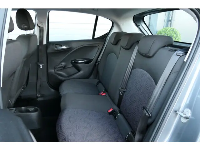 Opel Corsa 1.4 Favourite 2018 Benzine 35