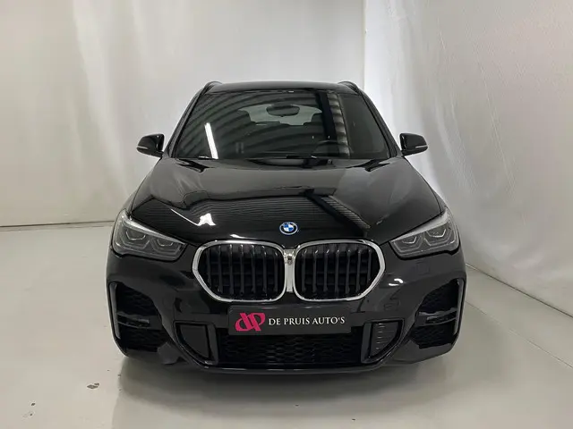 BMW X1 xDrive25e Executive 2021 Hybride Benzine 7