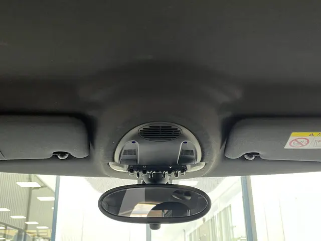 MINI Countryman 1.6 One Pepper 2016 Benzine 57