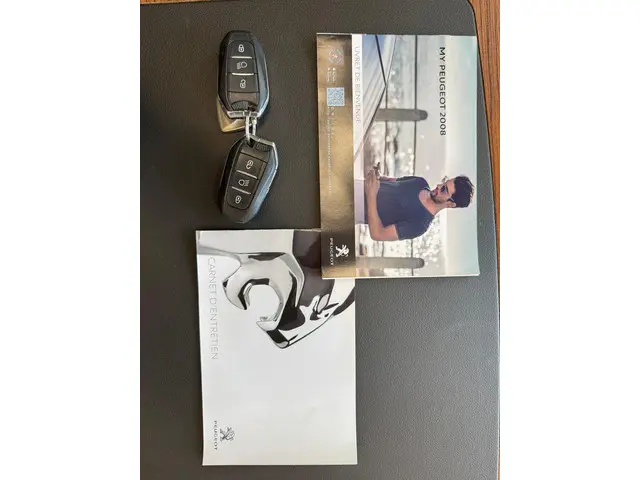 Peugeot 2008 1.2 PureTech Allure 2020 Benzine 23