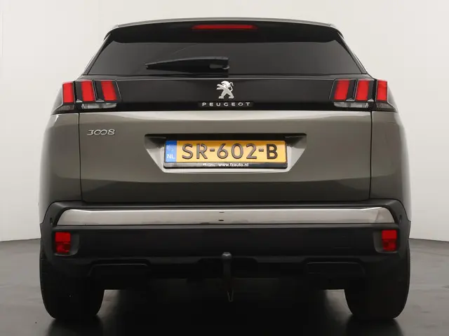 Peugeot 3008 1.2 PureTech Allure 2018 Benzine 4