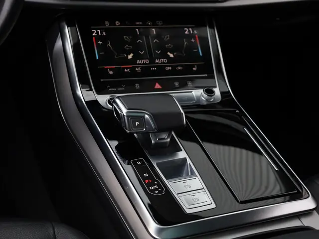 Audi Q8 55 eTFSI Quattro 2022 Benzine 13