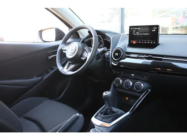 Mazda 2 1.5 e-SkyActiv-G 90 Exclusive-Line 2025 Benzine 12