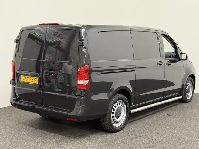 Mercedes-Benz eVito eVito Lang 66 kWh 2023 Elektrisch 13