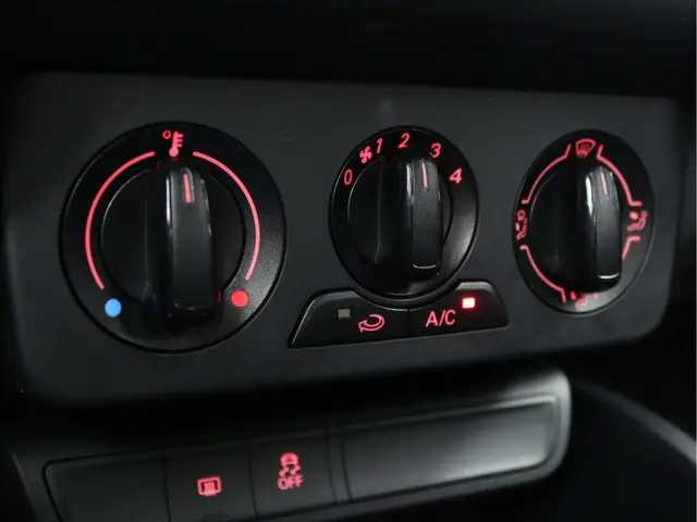 Audi A1 Sportback 1.0 TFSI S-line 2018 Benzine 38