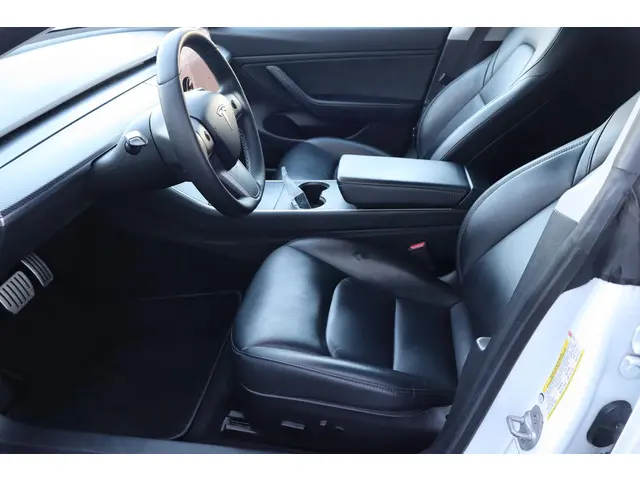 Tesla Model 3 Performance AWD 75 kWh 2019 Elektrisch 17