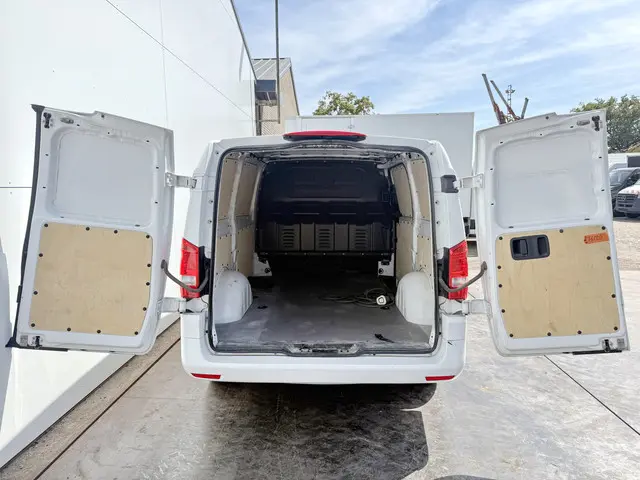 Mercedes-Benz eVito 111 2020 Elektrisch 11