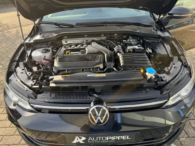 Volkswagen Golf 1.5 eTSI R-Line 2022 Benzine 43