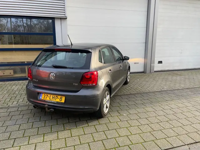 Volkswagen Polo 1.2 TSI Comfortline 2013 Benzine 6