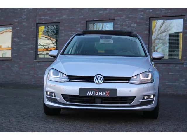 Volkswagen Golf 1.4 TSI ACT Highline 2013 Benzine 2