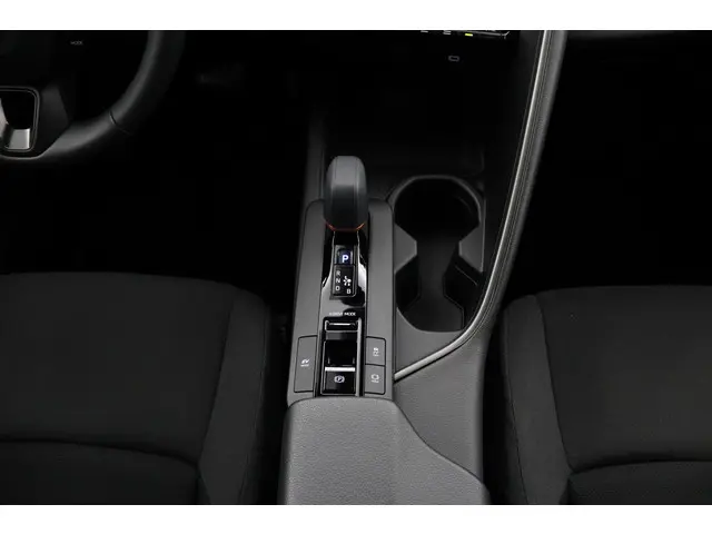 Toyota C-HR 1.8 Hybrid 140 Dynamic 2024 Hybride Benzine 26