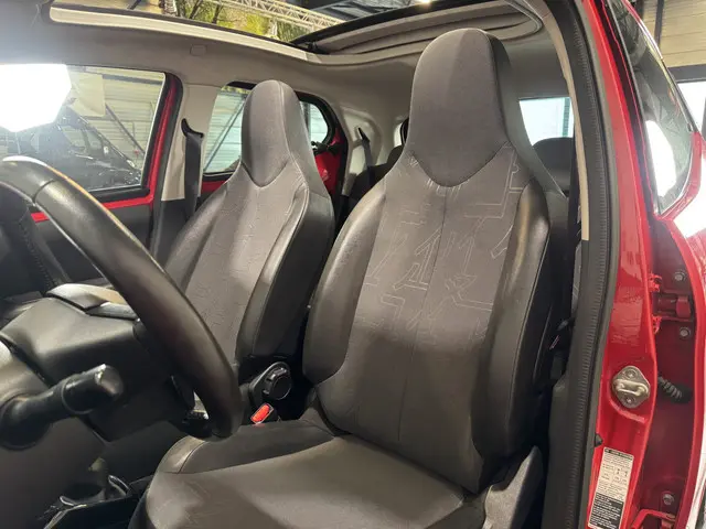 Toyota Aygo 1.0 VVT-i x-Wave 2015 Benzine 6