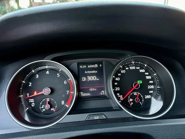 Volkswagen Golf 2.0 GTI 220PK DSG 2016 Benzine 26