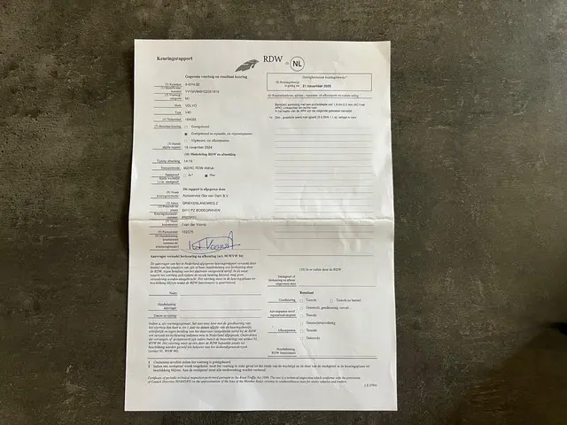 Volvo V40 1.6 D2 Momentum | 2013 | 2013 Diesel 22