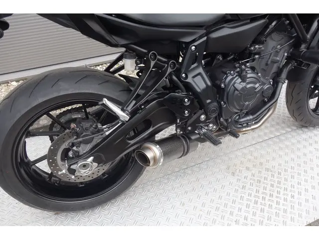 Yamaha MT 07 ABS 2022 Benzine 10