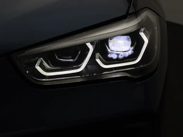 BMW X1 xDrive20i 2020 Benzine 6