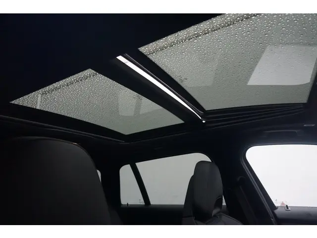 BMW 3 Serie Touring 330e 2025 Hybride Benzine 26