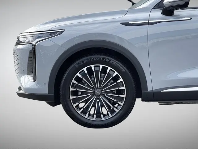 Omoda 9 SHS 1.5T-GDi SHS-P Premium 2026 Hybride Benzine 8