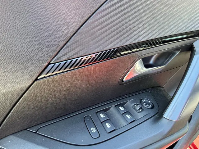 Peugeot 2008 1.2 PureTech Allure 2020 Benzine 10