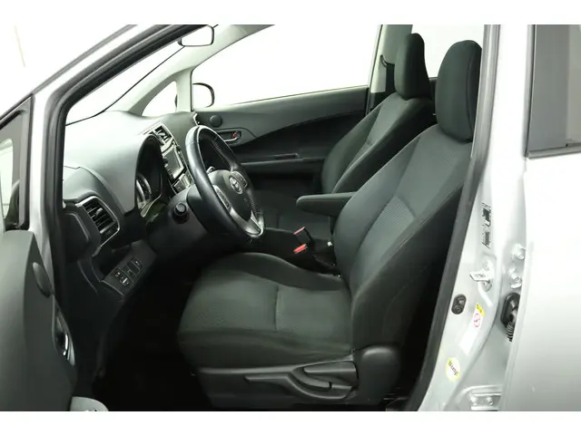 Toyota Verso-S 1.3 VVT-i Trend 2015 Benzine 17