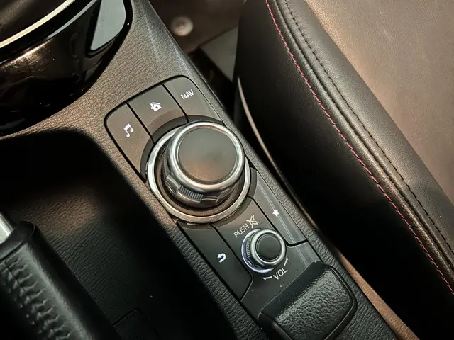 Mazda CX-3 2.0 SkyActiv-G 120 GT-M 2016 Benzine 29