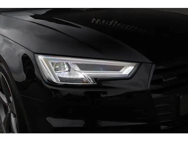 Audi A4 Avant 2.0 TFSI Quattro Sport S line 2018 Benzine 21