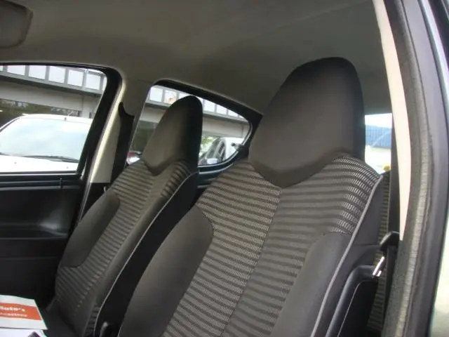 Peugeot 107 1.0 Active ( 2013 + Airco ) 2013 Benzine 7