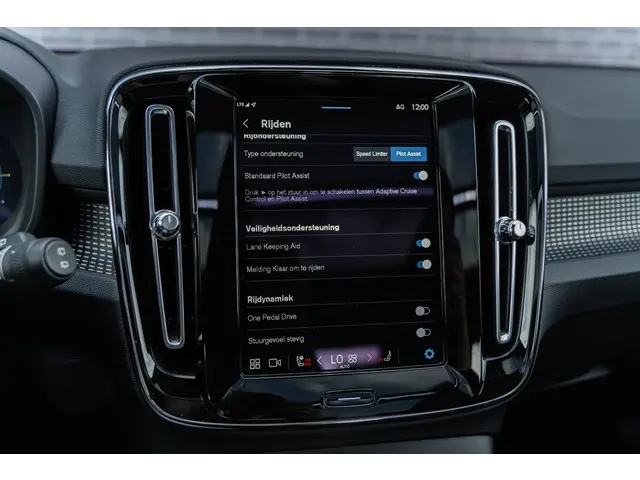 Volvo XC40 Recharge 70 kWh Pro 2021 Elektrisch 43