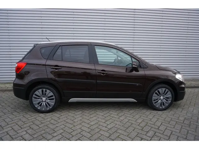 Suzuki S-Cross SX4 1.6 Exclusive AllGrip 2014 Benzine 5