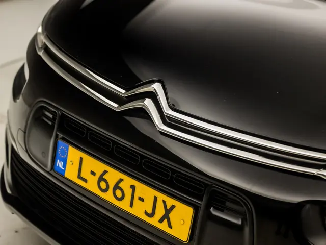 Citroën C4 Spacetourer 1.2 PureTech Sport 2020 Benzine 28