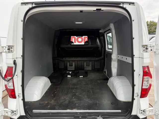 Maxus eDeliver3 50kWh 122PK 2022 Elektrisch 12