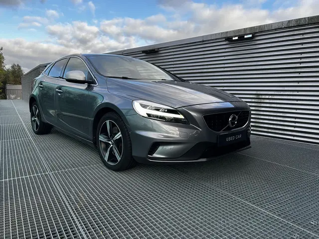 Volvo V40 1.5 T3 Polar+ Sport 2020 Benzine 6