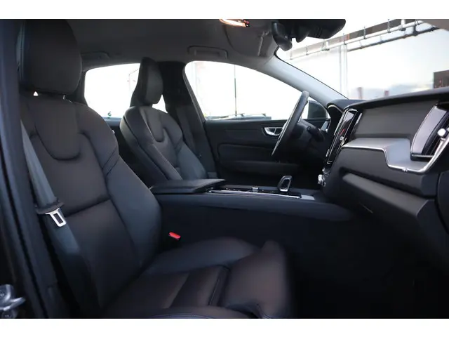 Volvo XC60 2.0 B4 INSCRIPTION 2023 Hybride Diesel 22