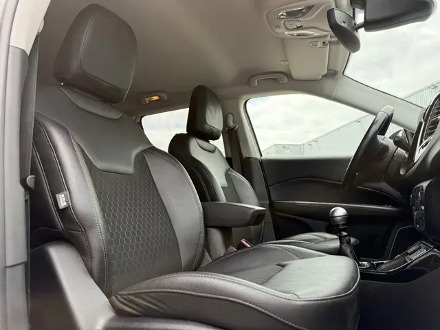 Jeep Compass 1.3T Limited 2021 Benzine 11