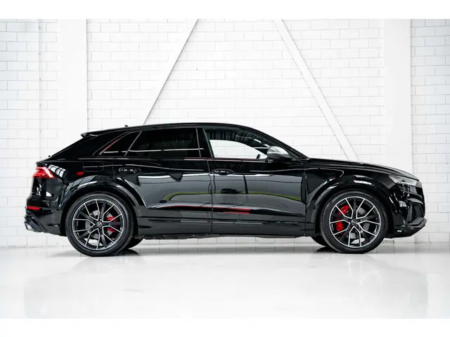 Audi SQ8 2