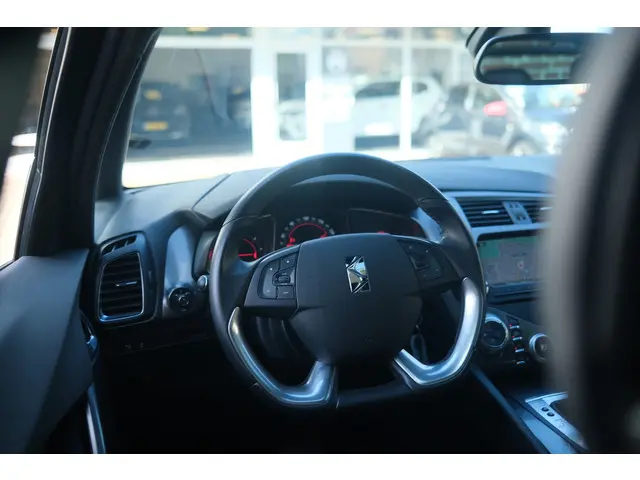 Citroën DS5 THP 155 Executive Automaat-6 2013 Benzine 28