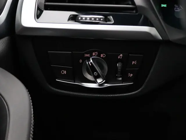 BMW iX3 High Executive 80 kWh 2021 Elektrisch 35