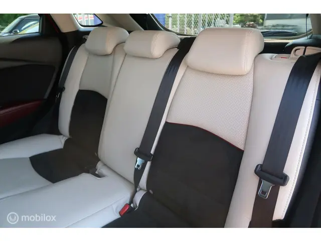 Mazda CX-3 2.0 SkyActiv-G 150 GT-M 4WD 2015 Benzine 13