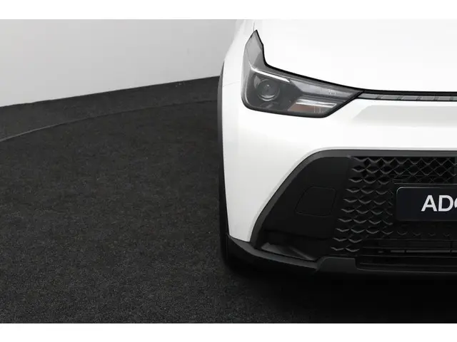 Toyota Aygo X Hybrid 115 play 2026 Hybride Benzine 36