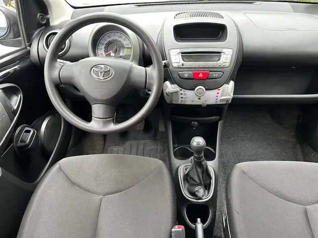 Toyota Aygo 1.0 VVT-i Now 2014 Benzine 12