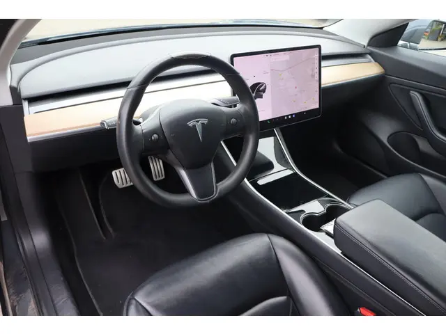 Tesla Model 3 Performance AWD 75 kWh 2019 Elektrisch 7