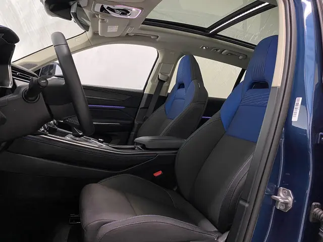Lynk & Co 01 1.5 2022 Hybride Benzine 17