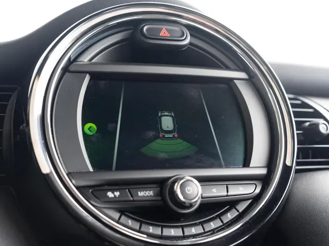 MINI 3-Deurs Cooper 2021 Benzine 27