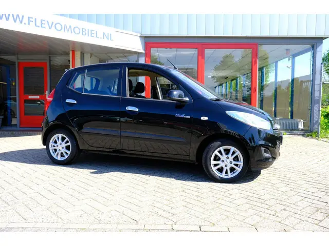 Hyundai i10 1.0 i-Drive 5-drs Elektr. ramen 2013 Benzine 4