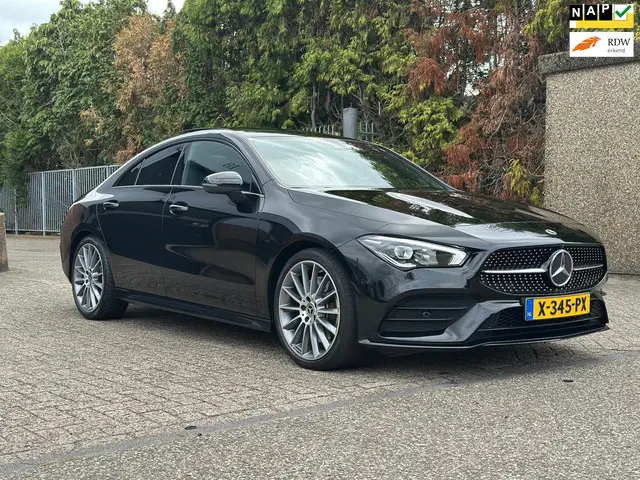Mercedes-Benz CLA 250 4MATIC Premium Plus 2022 Benzine