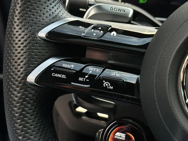 Mercedes-Benz C-Klasse AMG 43 4MATIC 2024 Benzine 24