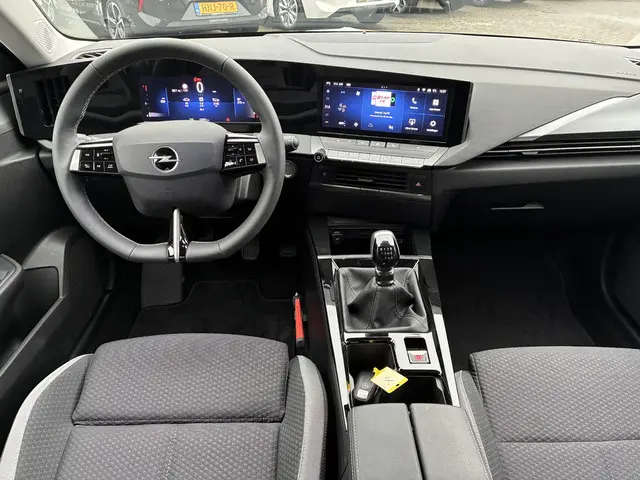 Opel Astra 1.2 Turbo Business Edition 2025 Benzine 10